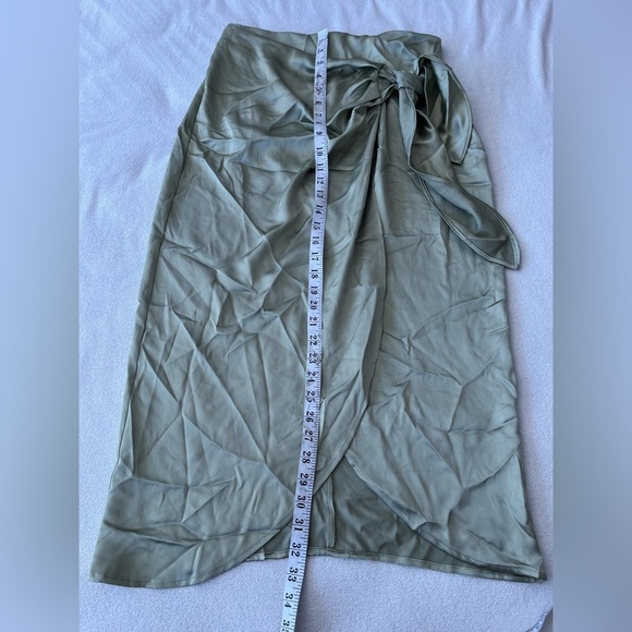 NWT Zara Satin Wrap Tie Waist Skirt M - Picture 7 of 16